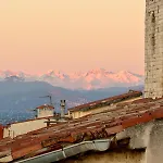 Old Town Rooftop Sea-view 1br With Terrace Antibes