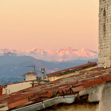 Old Town Rooftop Sea-view 1br With Terrace Antibes