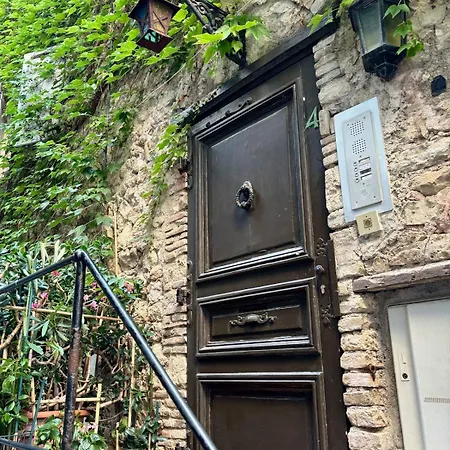 Old Town Rooftop Sea-view 1br With Terrace Antibes