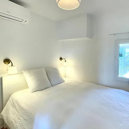 Old Town Rooftop Sea-view 1br With Terrace * Antibes
